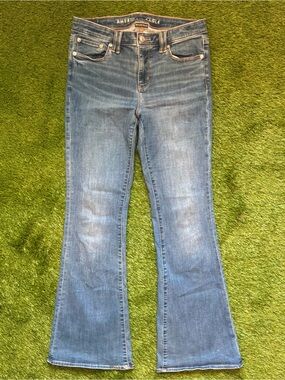 American Eagle Next Level Stretch High Rise Flare Jeans Size 8 Long